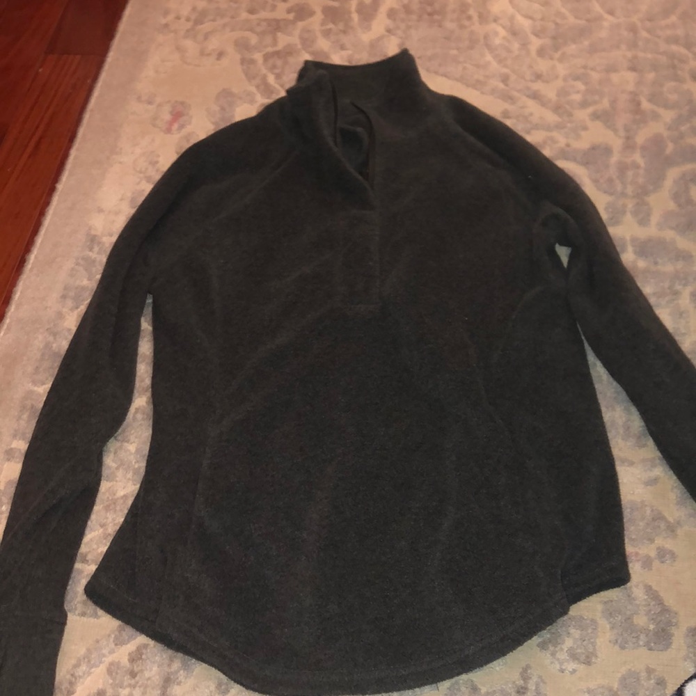 Quarter zip active wear